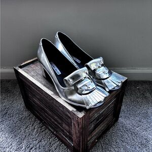 Charles David Shiny Silver Fringe Loafers